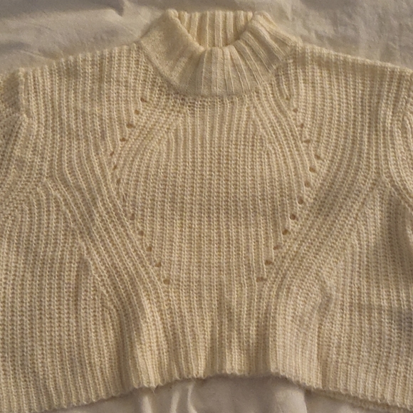 UNIF mock neck sweater pull-over cropped - Picture 2 of 3